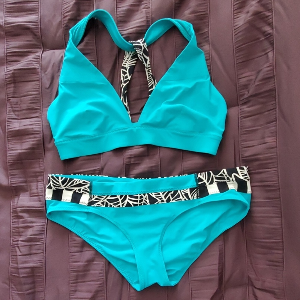 Lululemin shanti surf bikini sz 10
